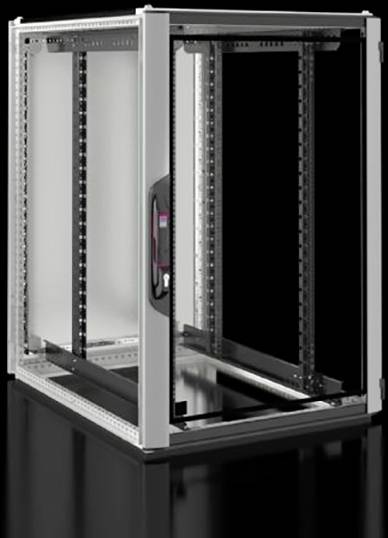 Een lege serverrack-kast met een glazen deur op een zwarte achtergrond, geopend aan de linkerzijde.