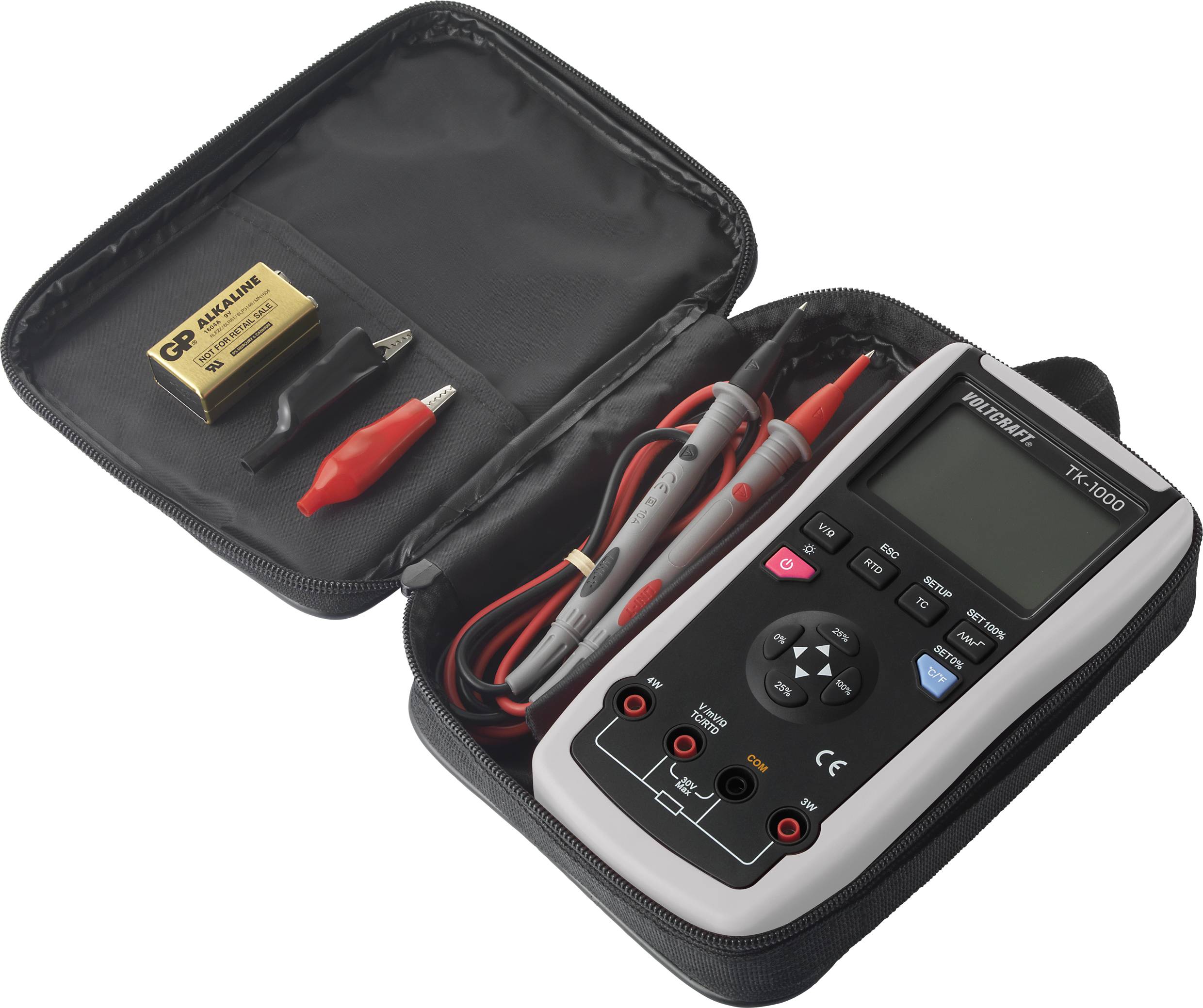 Meetapparaat in een open tas met batterijen, kabels en toebehoren.