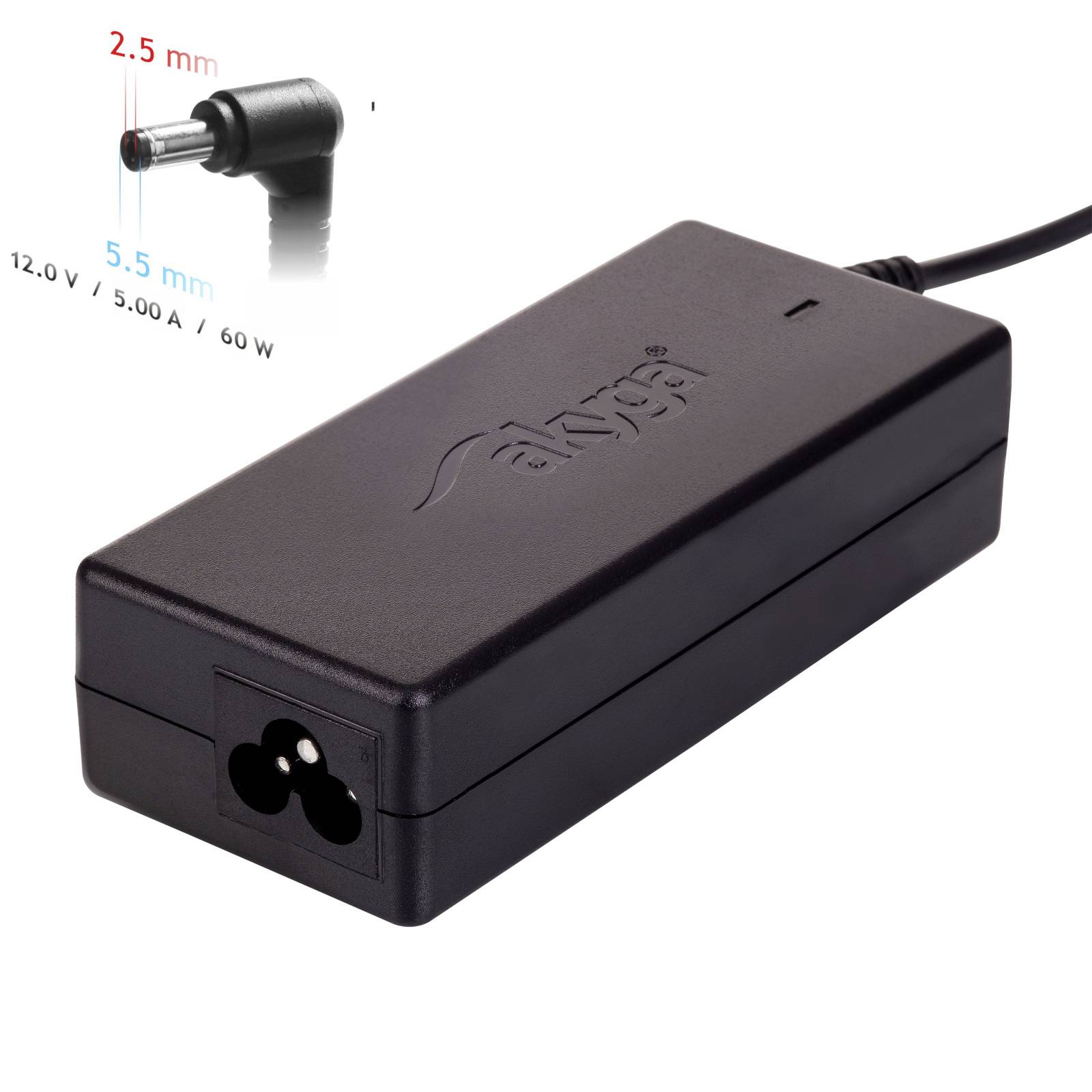 Voedingsadapter met kabel en stekker, rechthoekige vorm, opschrift 'Akya'. Stekker met afmetingen: 5,5 mm uitwendig, 2,5 mm inwendig.