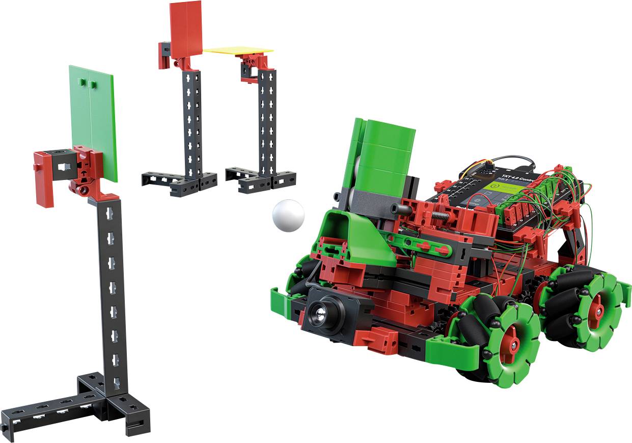 Een compacte robot met gekleurde componenten, uitgerust voor een robotwedstrijd. Naast hem staan poorten met sensoren die als doelen dienen.