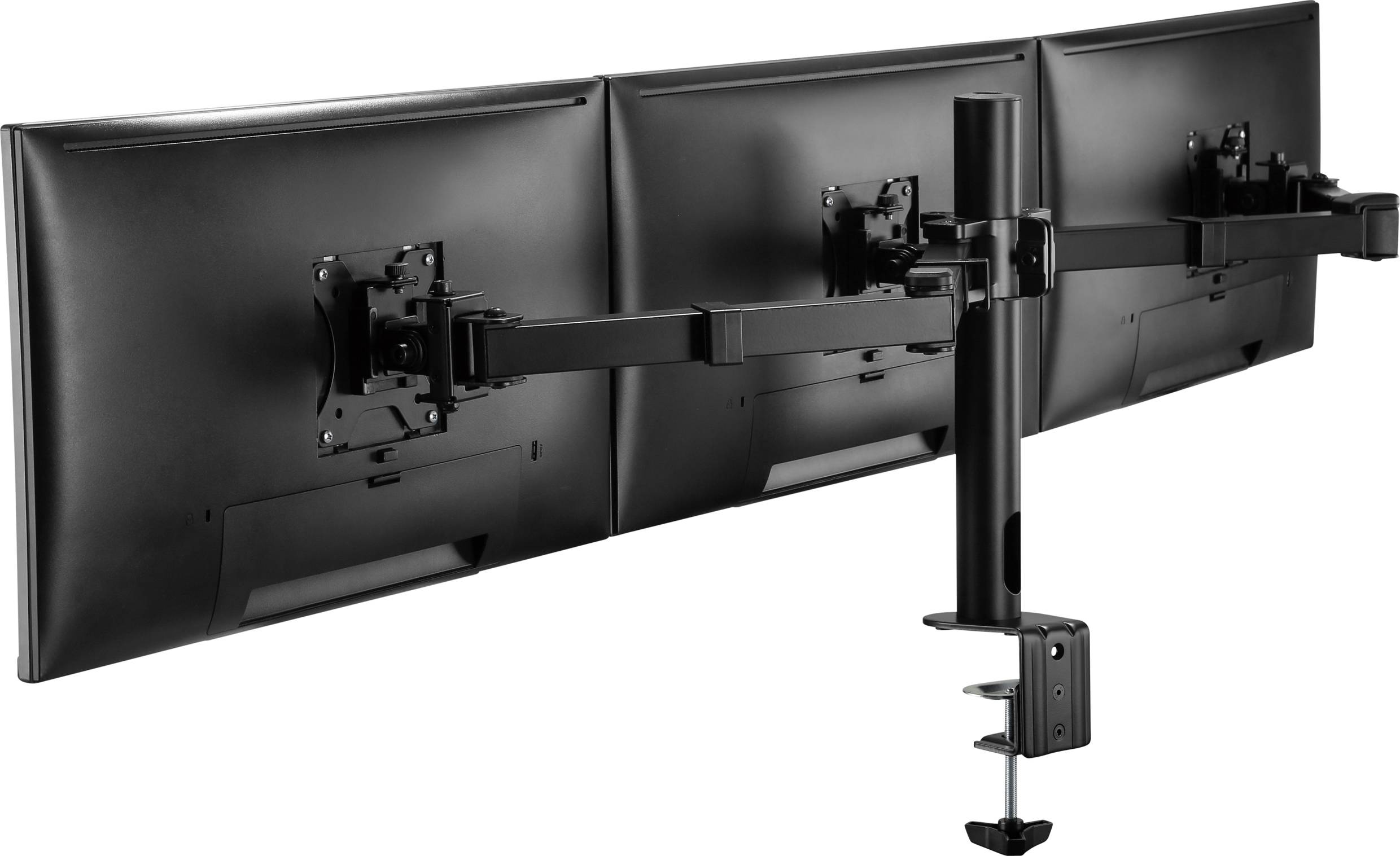 Drie naast elkaar gemonteerde zwarte schermen op een verstelbare monitorarm, bevestigd aan een tafel.