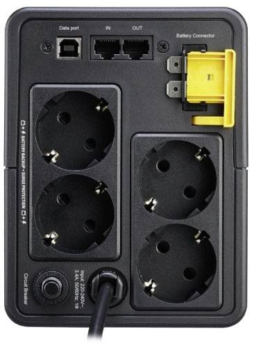 'Zwarte stekkerdoos met vier aansluitpunten, data- en batterijverbinding. Geïntegreerde overspanningsbeveiliging.'