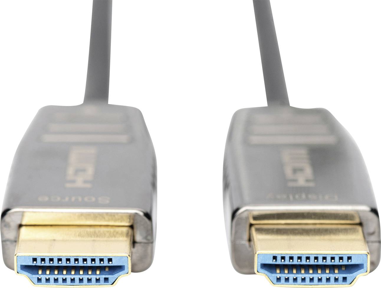 Twee HDMI-kabels met gouden aansluitingen naast elkaar. De kabels zijn bedoeld voor de overdracht van audio- en videosignalen.