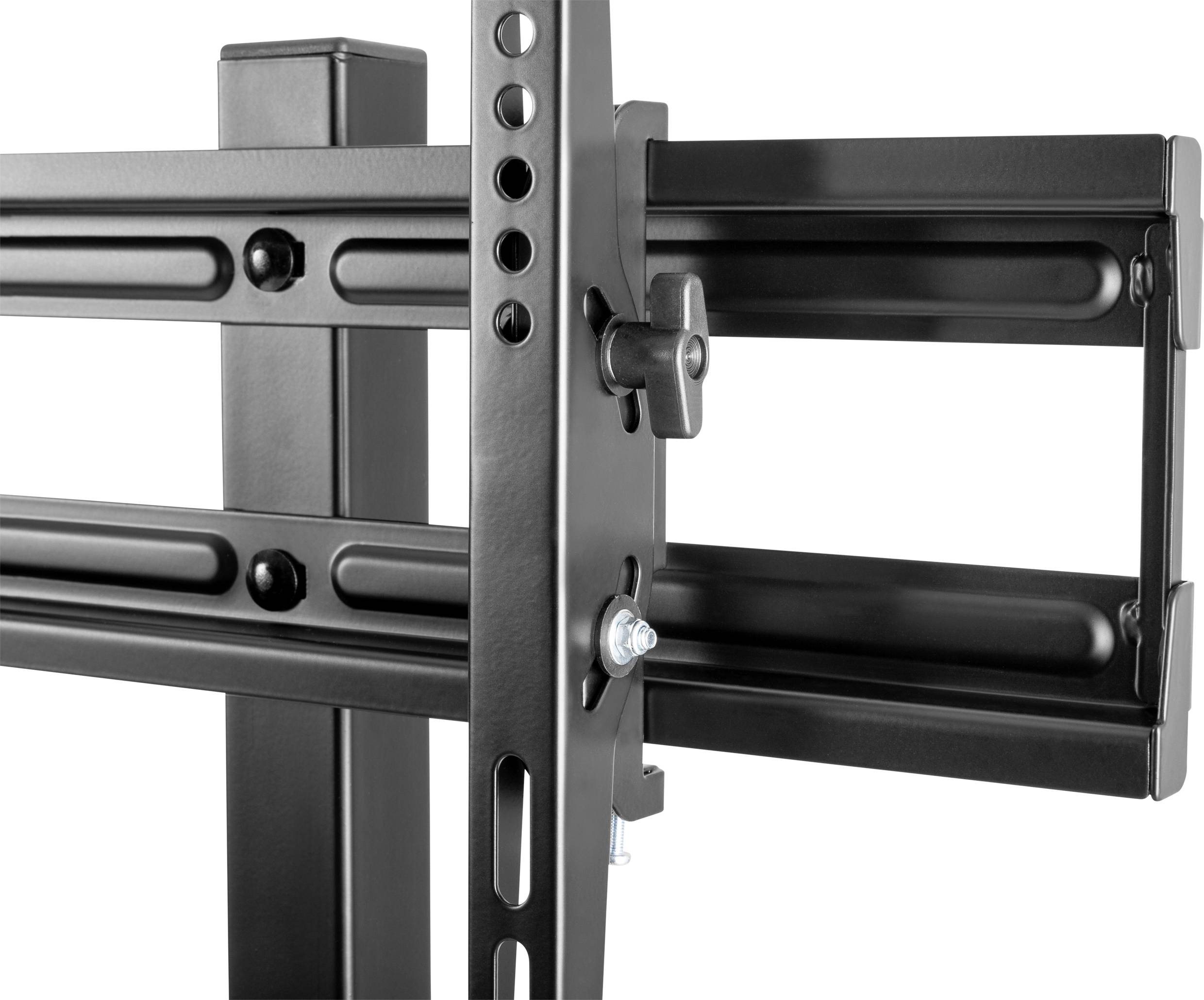 Een zwarte, verstelbare tv-wandsteun met zwenkarm en gaten voor kabelbeheer. De steun biedt flexibele tv-positionering.