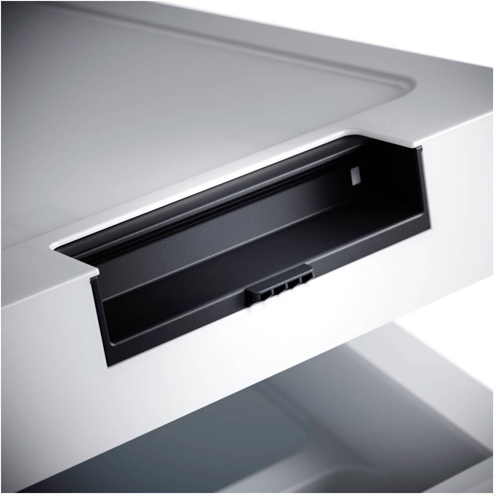 Enkele uitneembare papierladen van een printer.