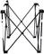Een opvouwbaar, zwart metalen frame met kruisvormige stangen, vermoedelijk bedoeld als steun of standaard voor een tafel of ander meubelstuk.