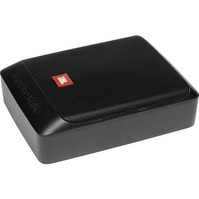 Zwarte JBL BassPro NANO Subwoofer op een witte achtergrond. Compact design met rood JBL-logo bovenaan.
