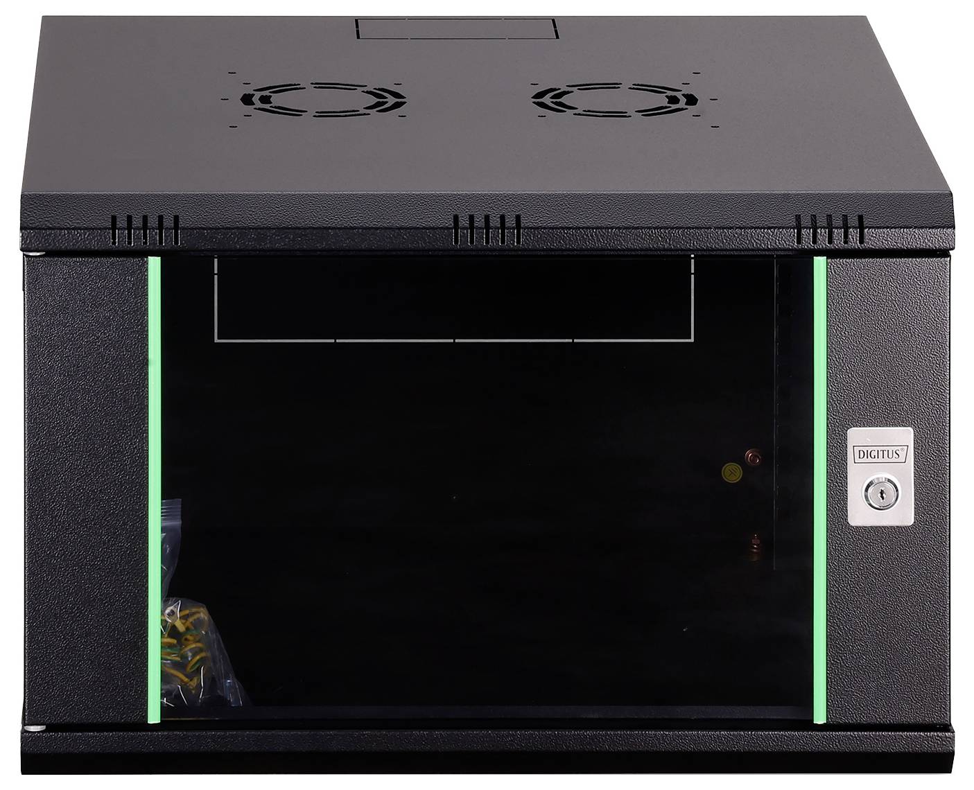 Een kleine zwarte serverbehuizing met een glazen voorpaneel, voorzien van een ventilatieventilator aan de bovenkant en een afsluitbare handgreep aan de rechterzijde.