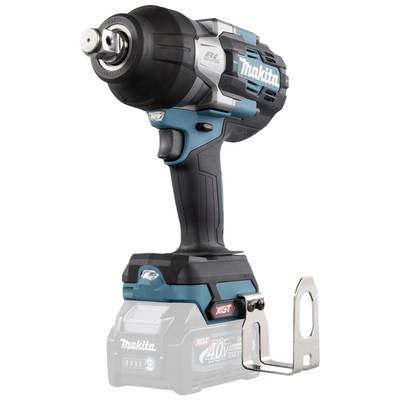 Accuschroefboormachine in schuine weergave, zwart-blauw, met metalen haak aan de zijkant. 'Makita 40V XGT' duidelijk zichtbaar op de accu.