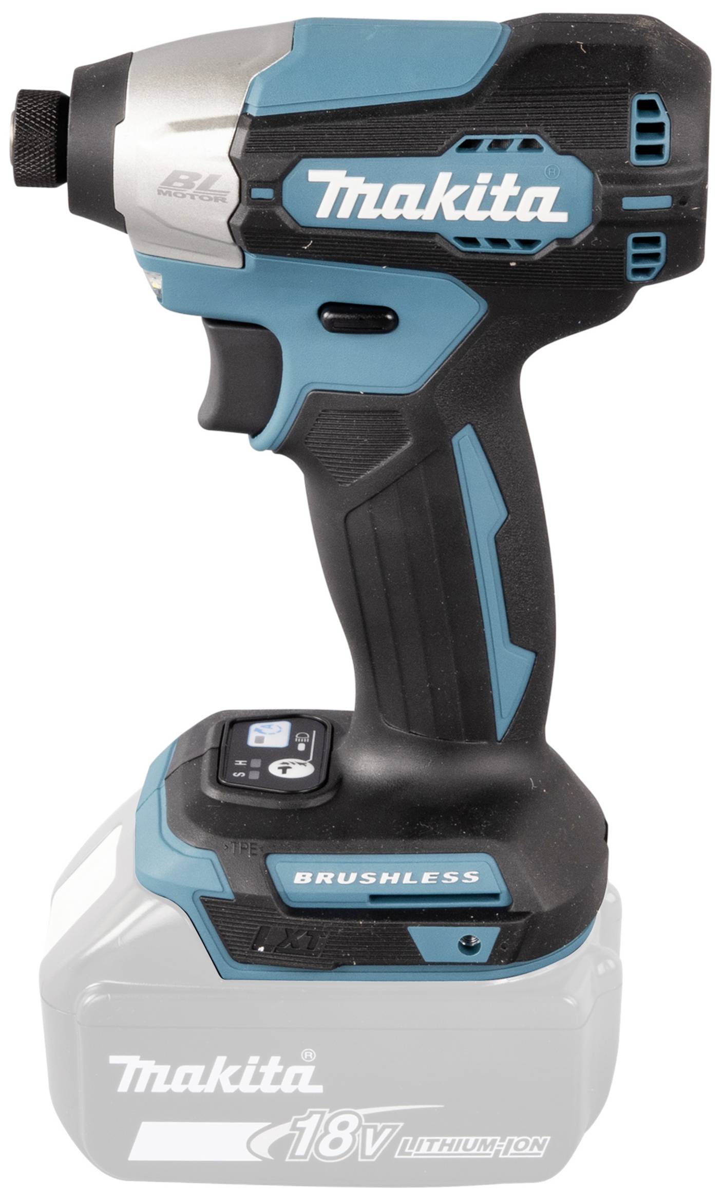 Een blauwe, draadloze Makita accuschroefmachine 18V met borstelloze motor. Zijaanzicht, toont het merkenlogo en compacte constructie.