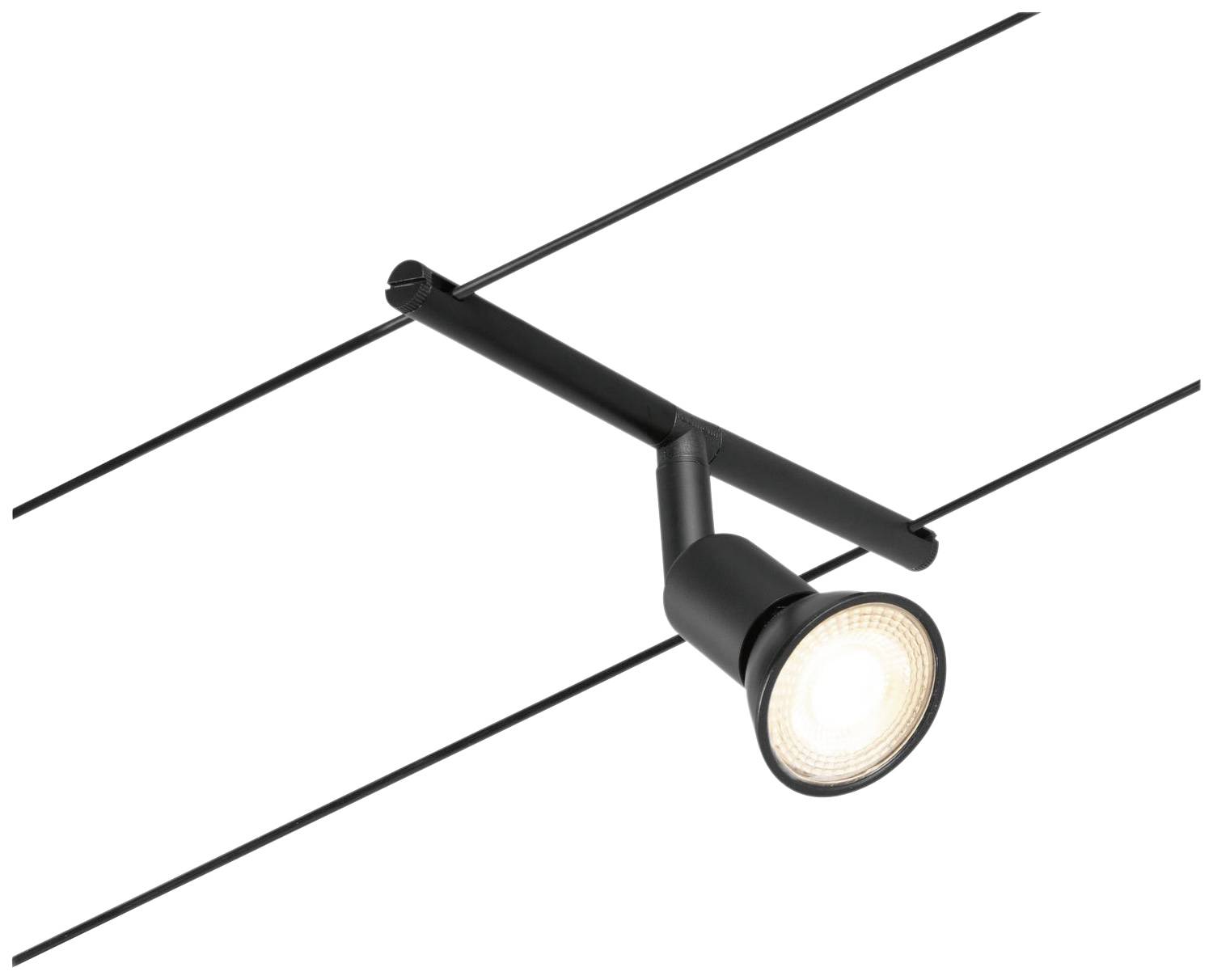 Een zwarte straler is bevestigd aan twee parallelle kabels. De straler schijnt helder en wordt gebruikt voor gerichte verlichting.