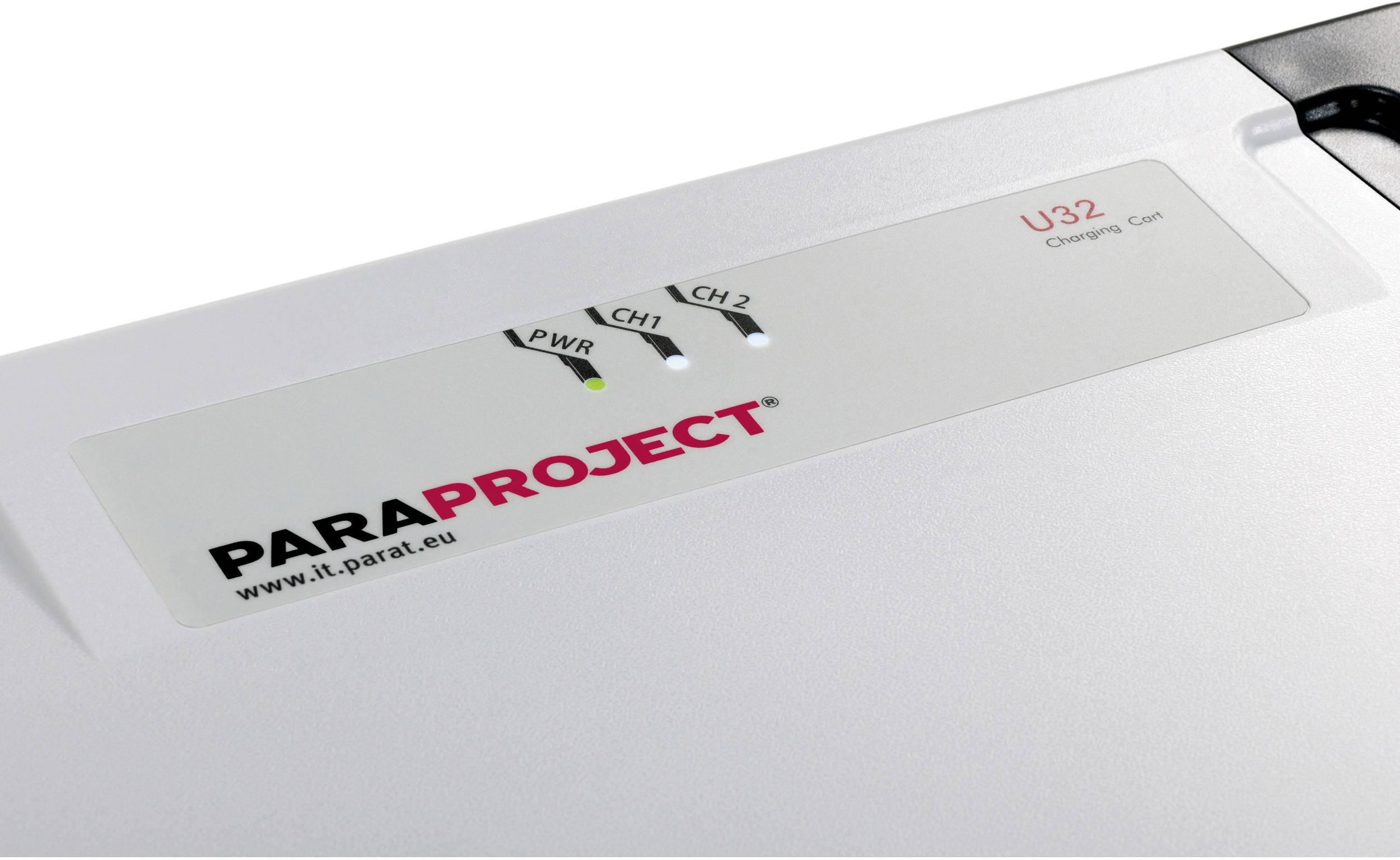 PARAPROJECT Ladenheid met statusindicatoren voor stroom (PWR) en twee kanalen (CH1, CH2). Website www.it.parat.eu afgedrukt.