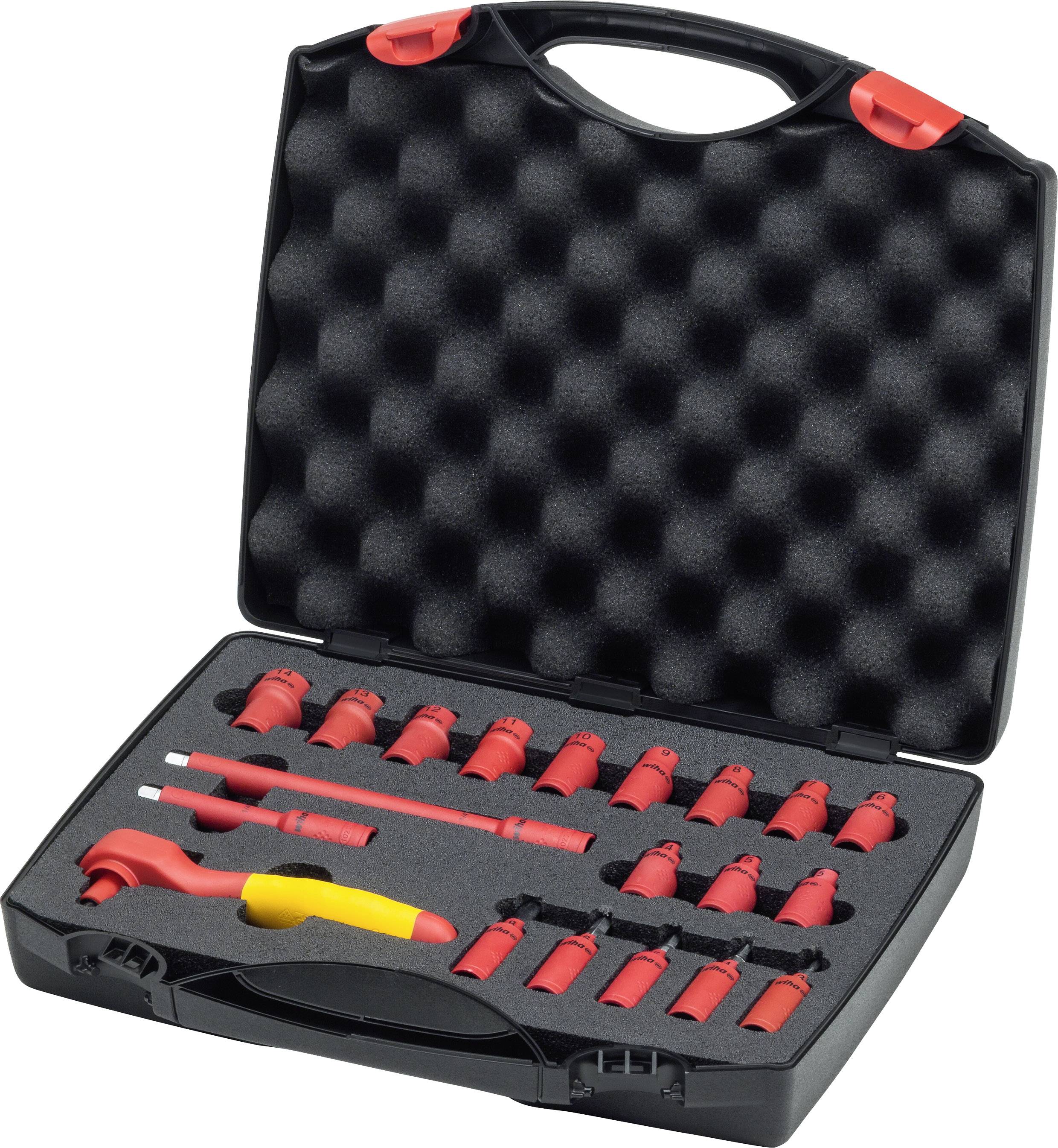 'Zwarte gereedschapskoffer met rood en geel geïsoleerd gereedschap, speciaal voor elektrowerkzaamheden, op zwart schuim.'