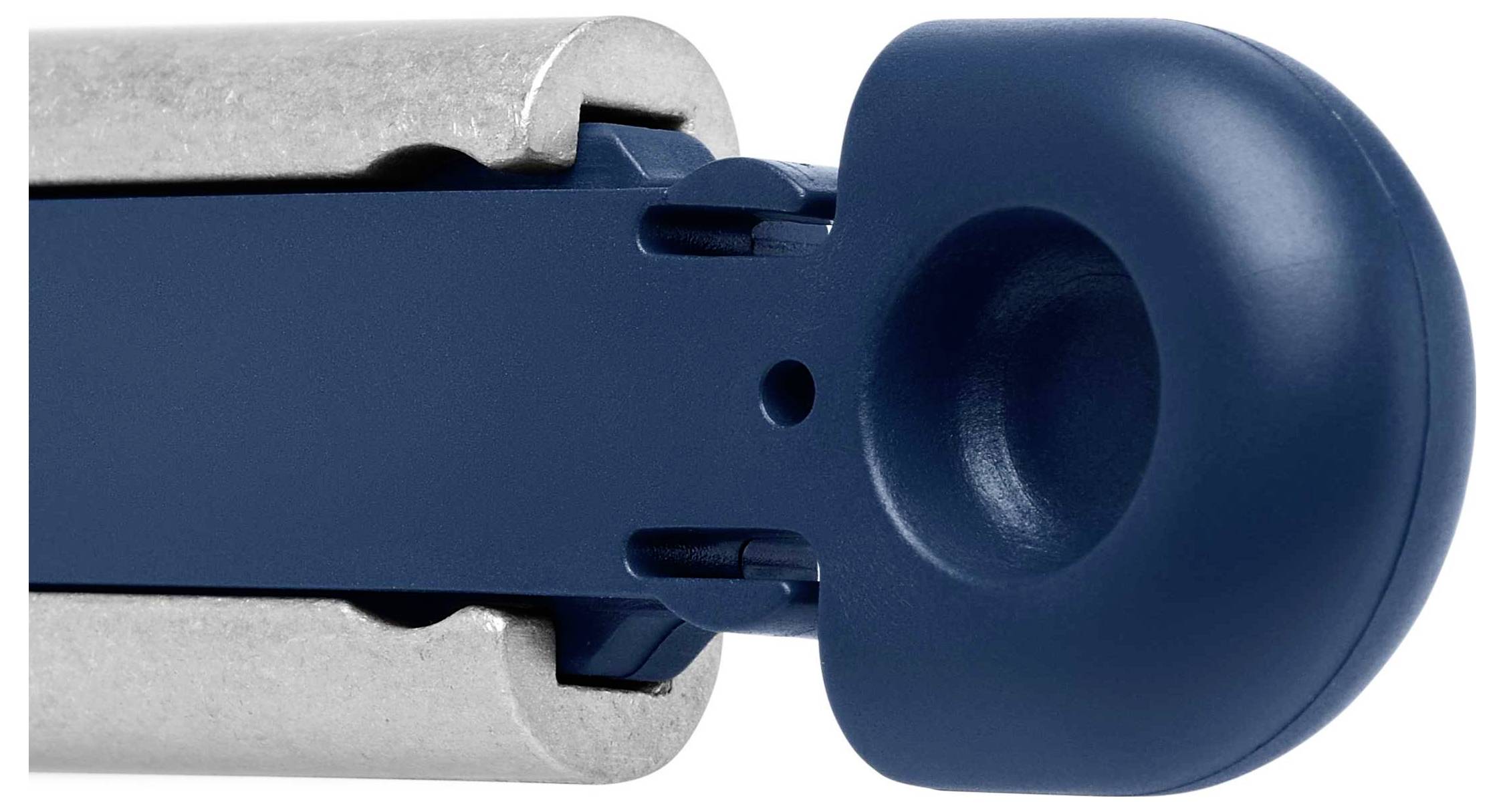 Gedetailleerde close-up van een blauw, rond voorwerp van metaal, mogelijk een onderdeel van een mechanisch of technisch apparaat.