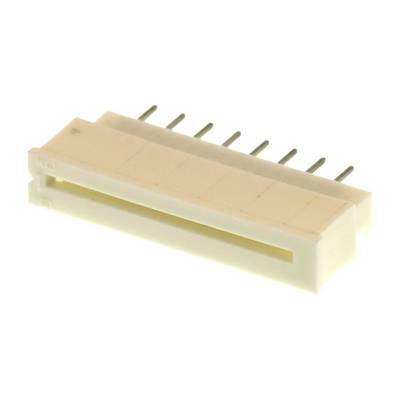 Een witte, rechthoekige stekker met acht metalen pinnen, die wordt gebruikt voor elektronische verbindingen, ligt op een lichte ondergrond.