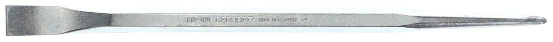 Beitel met een brede, platte snede en een smal, puntig uiteinde, geschikt voor hout- of metaalbewerking.
