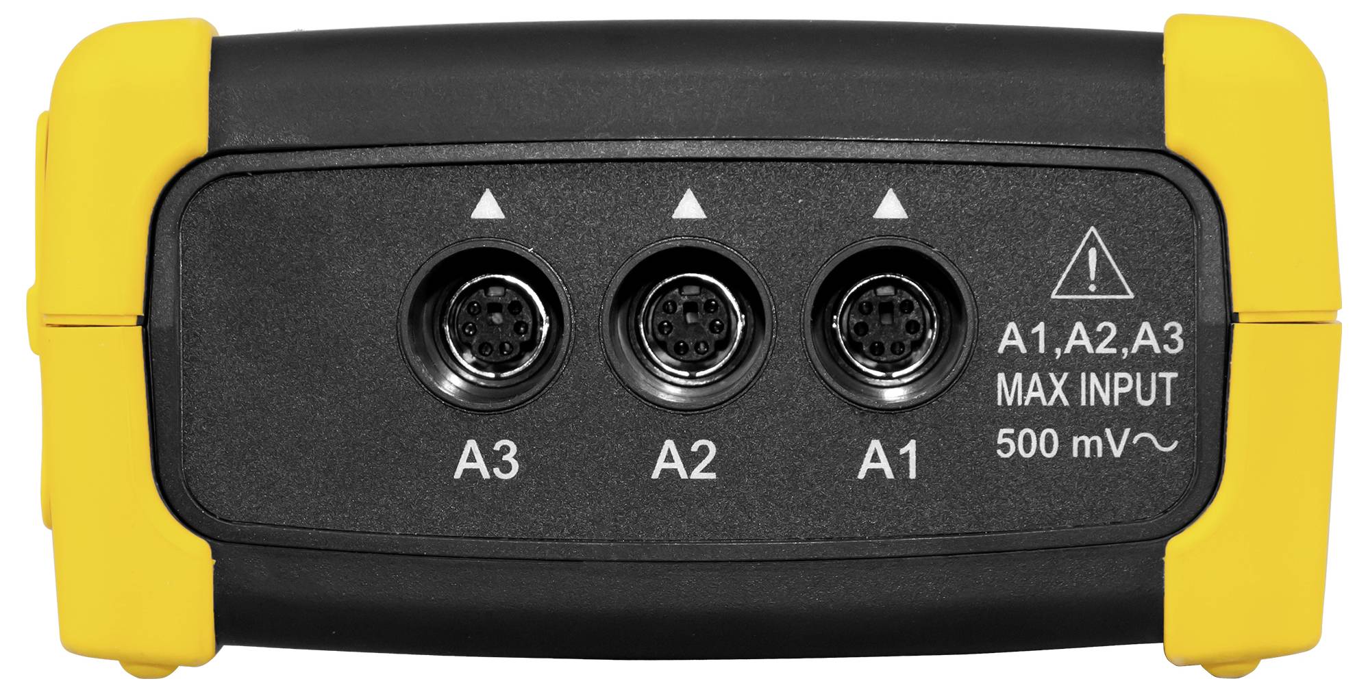 Zwart instrumentenmodule met gele eindkappen en drie ronde invoerpoorten gelabeld A3, A2 en A1, plus waarschuwingstekst 'A1,A2,A3 MAX INPUT 500 mV~'.