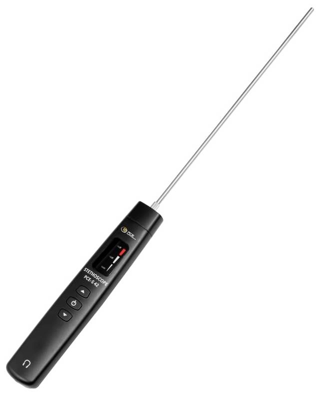 Zwarte digitale voedselsthermometer met een lange roestvrijstalen sonde op een witte achtergrond.