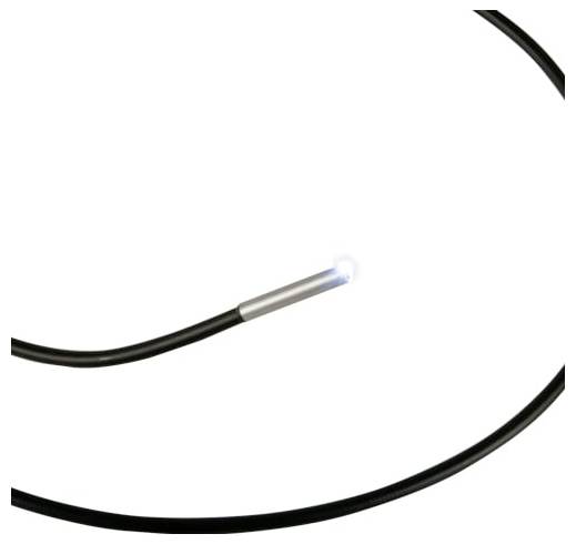 Close-up van een zwarte kabel met een gloeiende witte tip op een effen witte achtergrond.