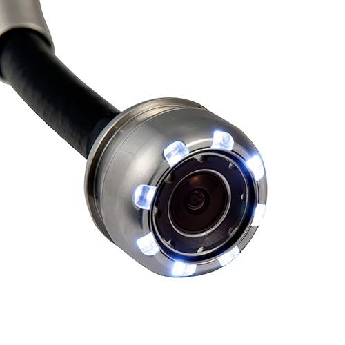 Close-up van een endoscoopCamera met LED-verlichting aan de camerakop voor medische onderzoeken.