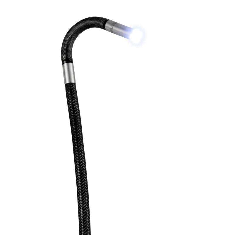 Een opvouwbare paraplu met een gebogen handgreep en LED-verlichting aan de punt, ideaal voor donkere en regenachtige omstandigheden.
