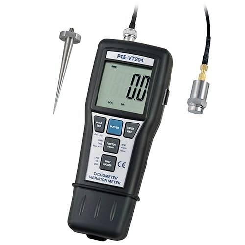 Draagbare PCE-VT204 tachometer/trillingmeter met LCD-display en aangesloten sensorsonde voor het meten van trillingen of snelheid.