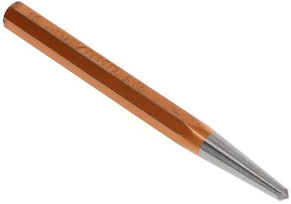 Een oranje potlood, schuin geslepen, met een metalen punt. Gebruikt in diverse toepassingen, vaak voor markeren of graveren.