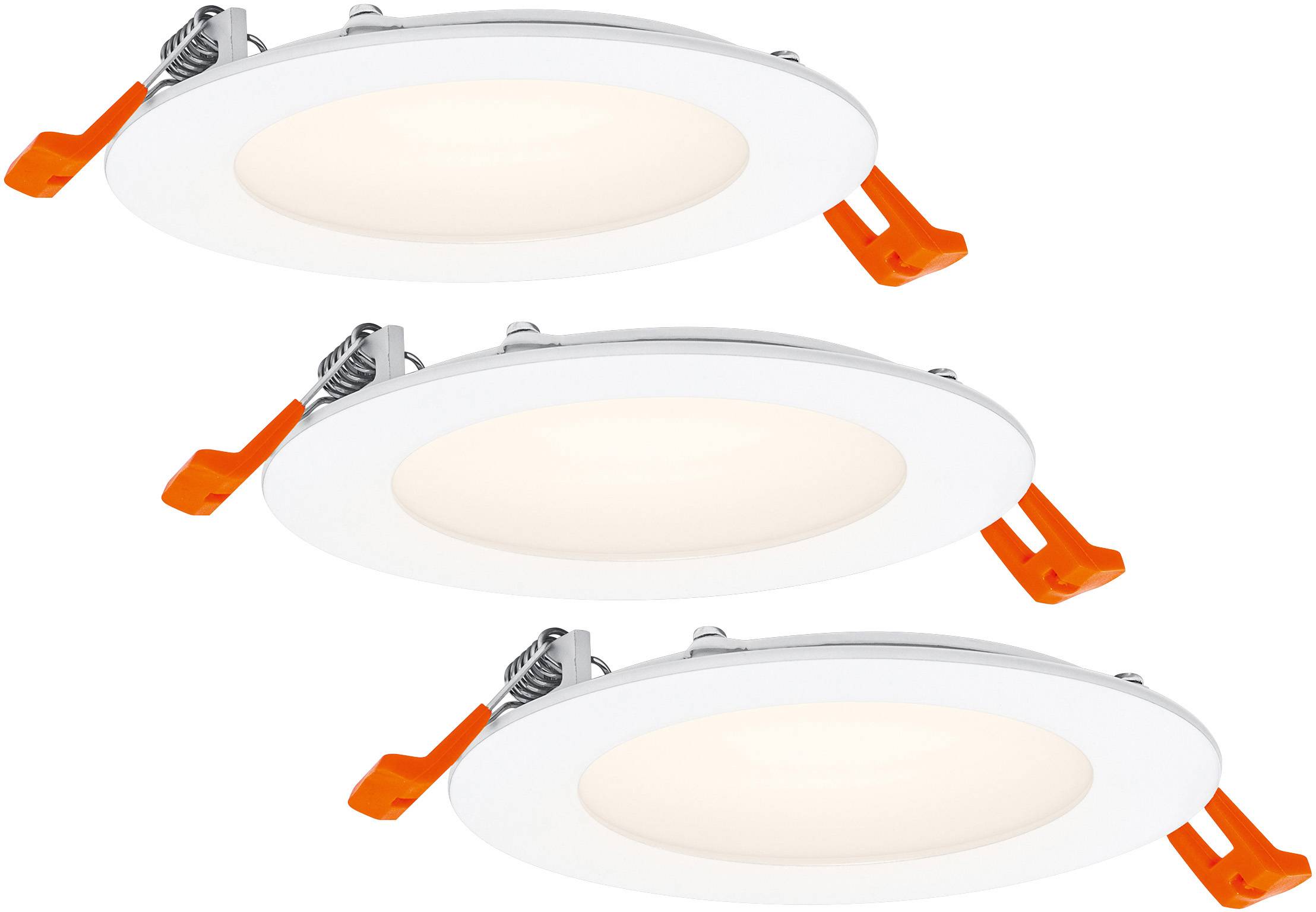 Drie LED-plafondlampen met een witte rand en oranje clips. De armaturen zijn rond en geven een zacht licht.
