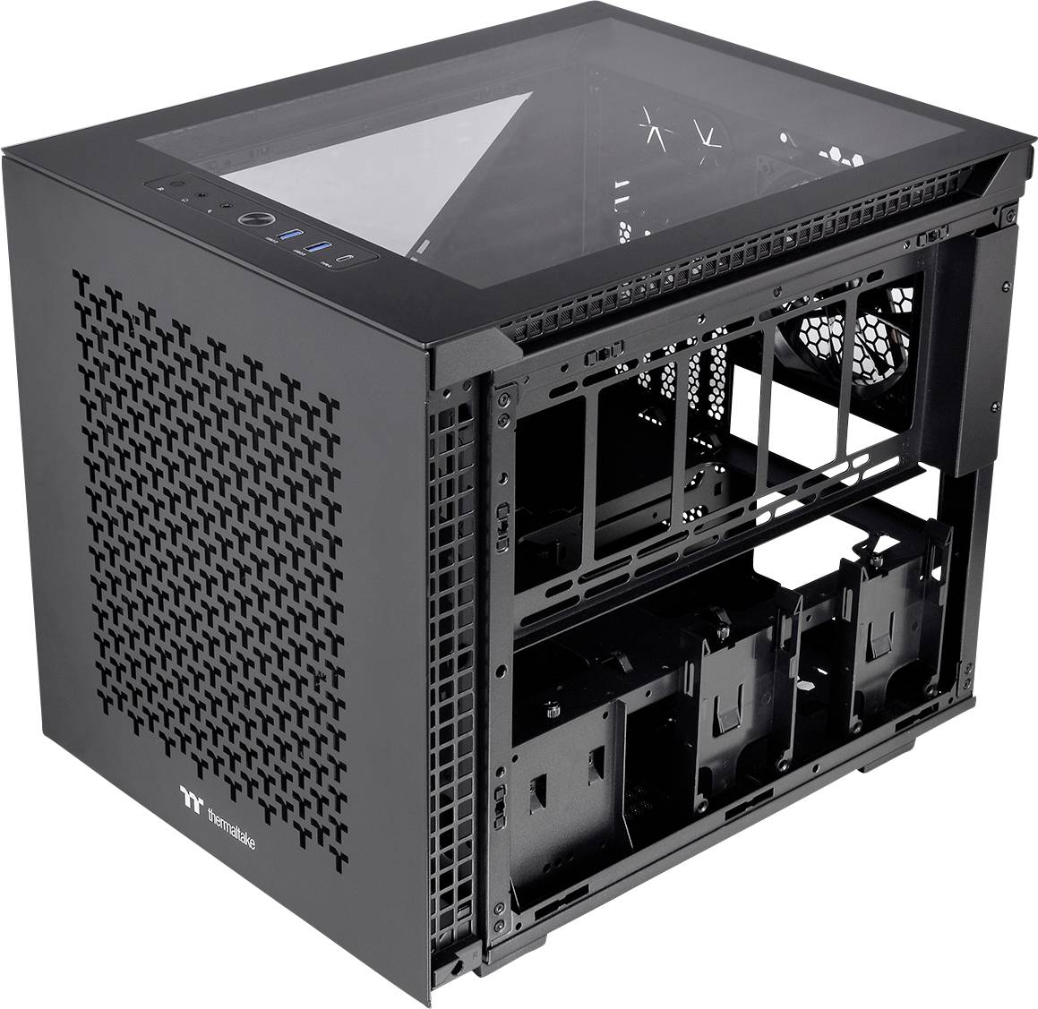 Een zwart, kubisch pc-behuizing met glazen zijkanten, open voor componentinstallatie. Bovenaan aan de voorkant bevinden zich USB- en audiobussen.