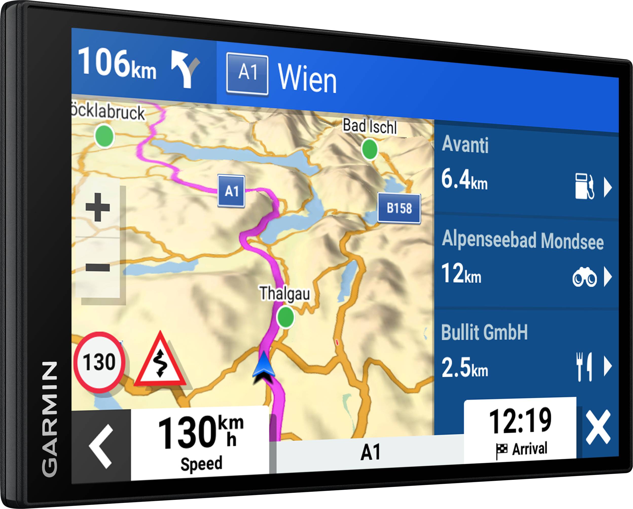 Navigatiesysteem met kaart richting Wenen, afstand 106 km. Snelheid 130 km/u. Aankomsttijd 12:19 uur. Belangrijke tussenstops: Avanti, 6,4 km, Alpenmeer Mondsee, 12 km.