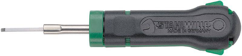 Een groene en zwarte schroevendraaier met sleufpunt liggen horizontaal. Op het handvat staat 'STAHLWILLE, Made in Germany'.