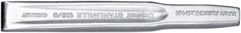Een zilveren metalen stuk met de gravure 'Frankfurter-Deko 1000'. Het toont details van een gegraveerde tekst op een metalen achtergrond.
