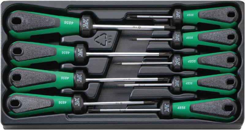 Een set van zeven schroevendraaiers met groene en zwarte handgrepen, netjes geplaatst in een rechthoekig kunststof etui.