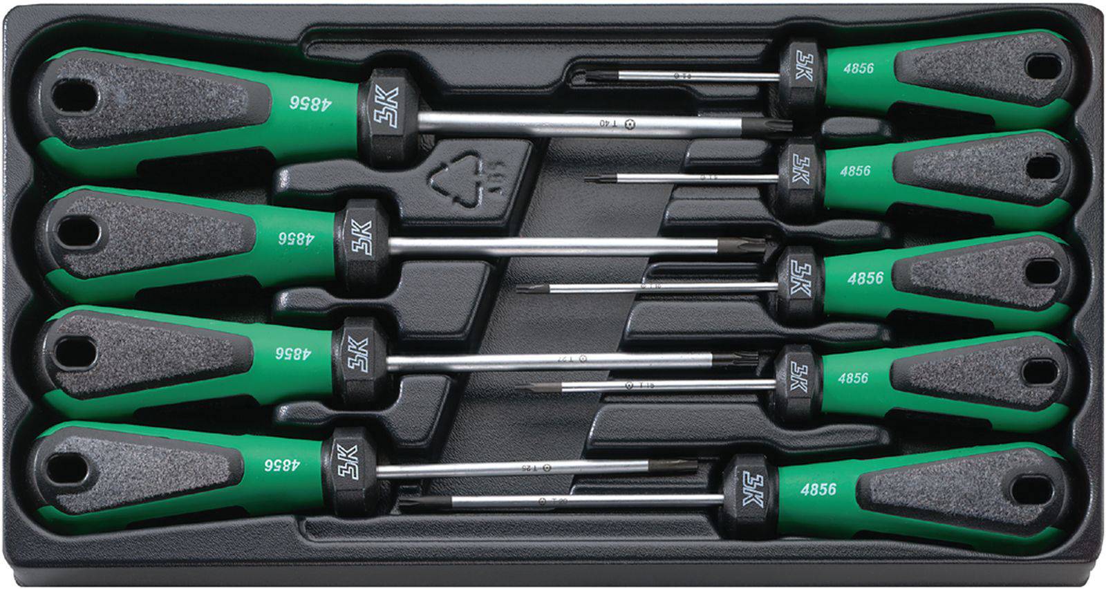 Een set groene schroevendraaiers in een gereedschapskist. De schroevendraaiers zijn netjes gerangschikt, met zwarte handgrepen en metalen punten.