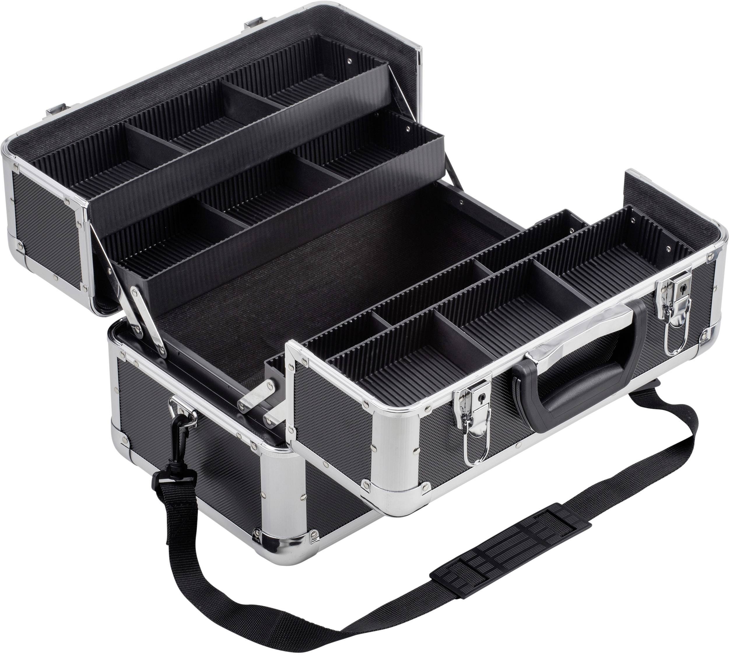 Zwarte, open aluminium koffer met meerdere compartimenten en scheidingswanden, schouderband aan de zijkant. Geschikt voor gereedschappen of toebehoren.