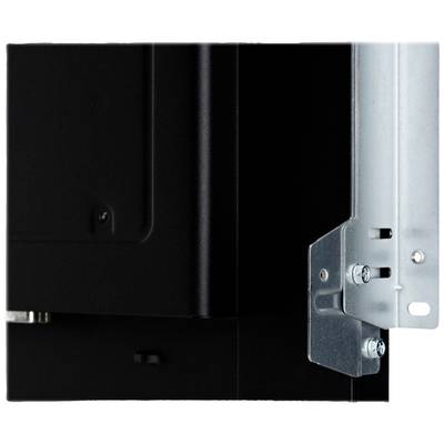Zwart metalen behuizing met zilveren beugel en schroeven aan de rechterkant, tegen een witte achtergrond.