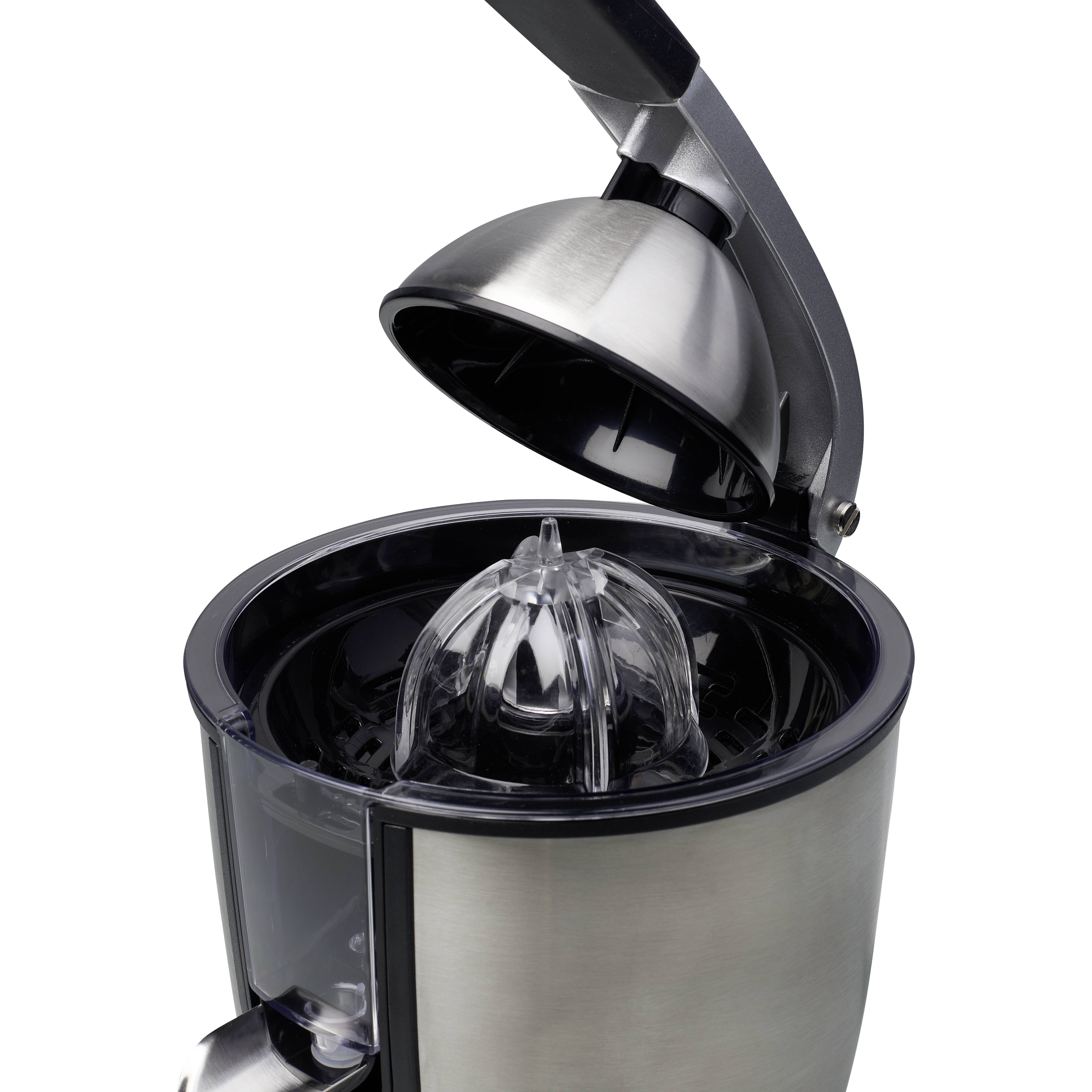 Een elektrische citruspers van roestvrij staal, geopend, toont de persschijf en de saptuit. Ideaal voor citrusvruchten.