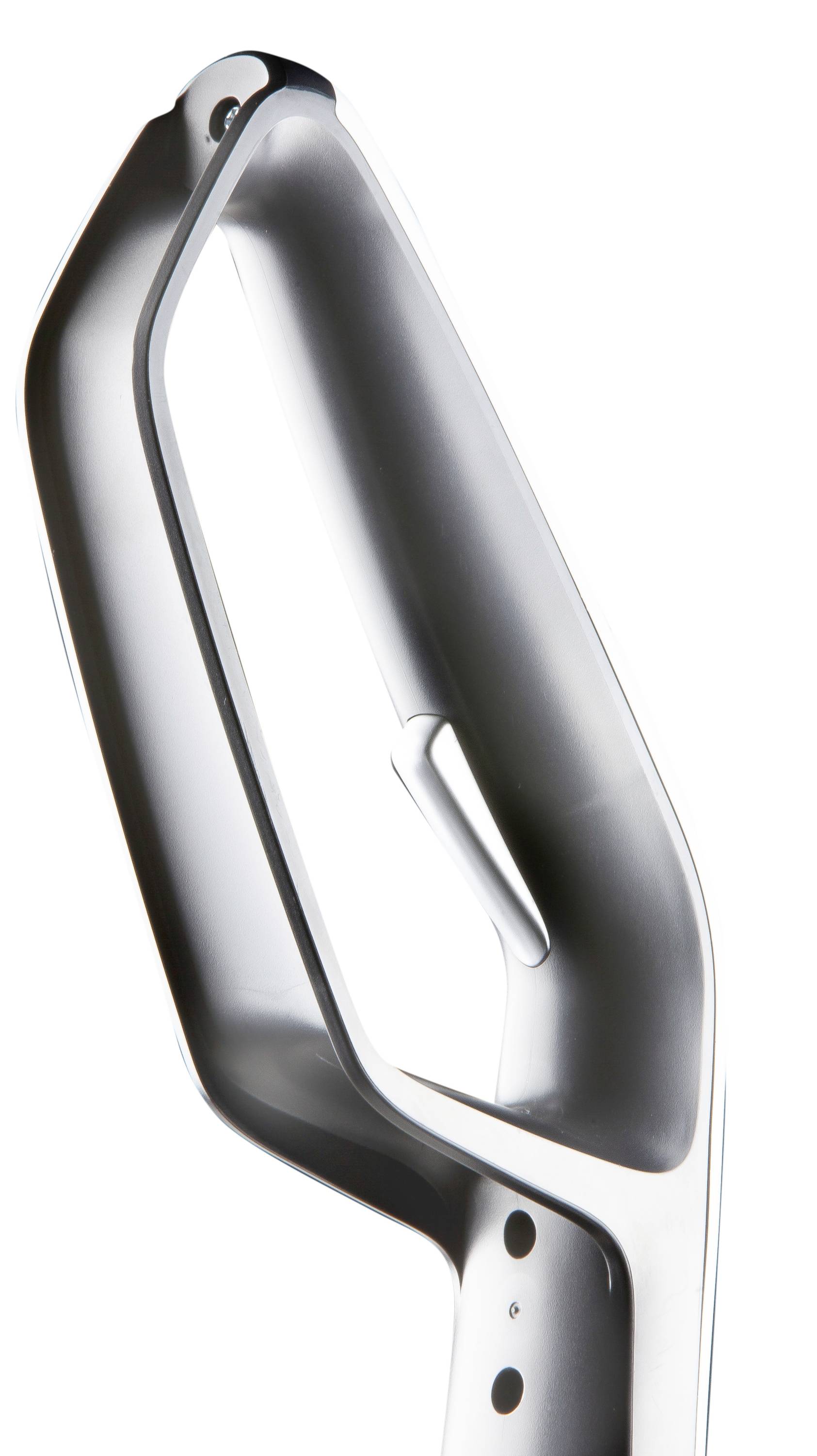 Een gedetailleerd beeld van een ergonomische, moderne greep van een technisch apparaat. De greep is gemaakt van zilverkleurig metaal.