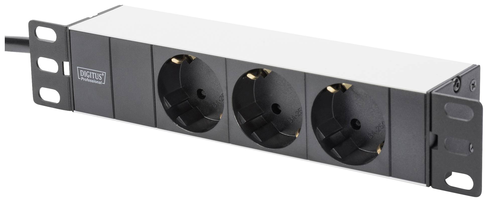 Een zwarte stekkerdoos met drie stopcontacten en een kabel aan de linkerkant. Hij heeft bevestigingsbeugels voor wandmontage.