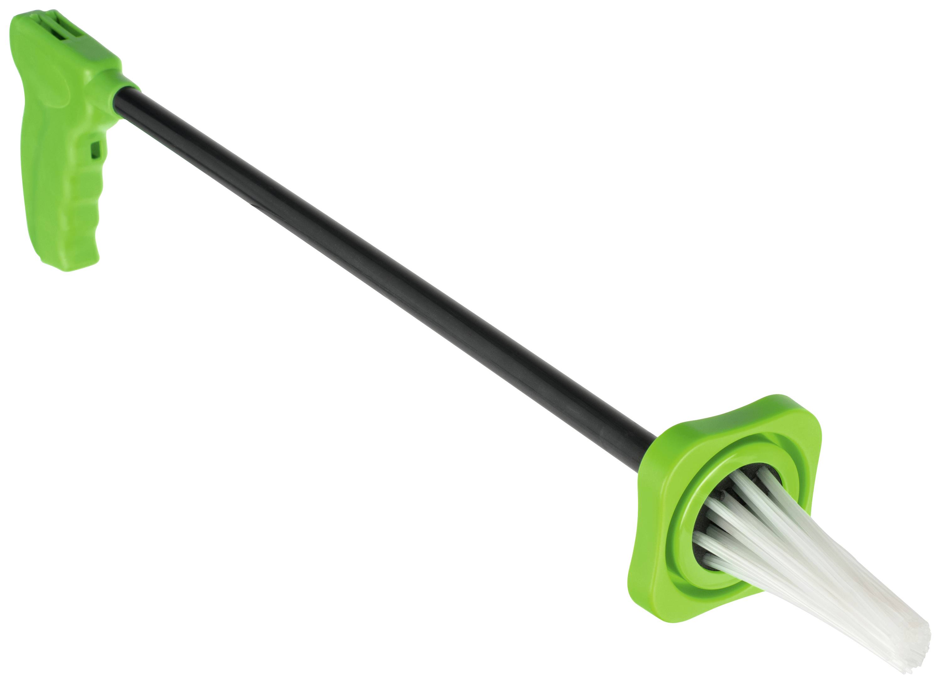 Een groene handgreep met een lange zwarte steel, eindigend in een bezem-opzetstuk.