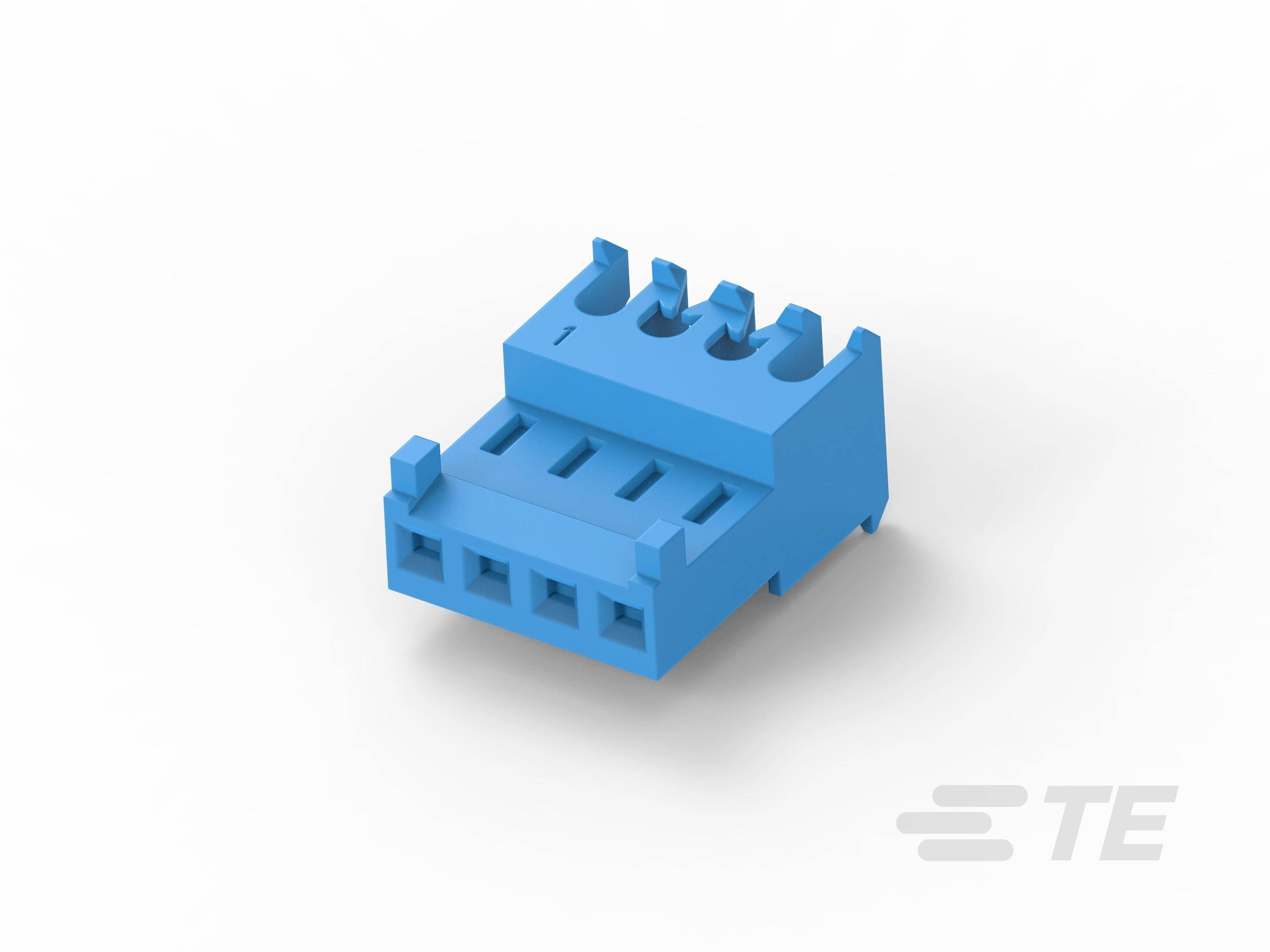 Een blauwe elektrische stekker met vier aansluitingen, liggend op een witte ondergrond. Gemarkeerd met het 'TE'-logo rechts onderaan.