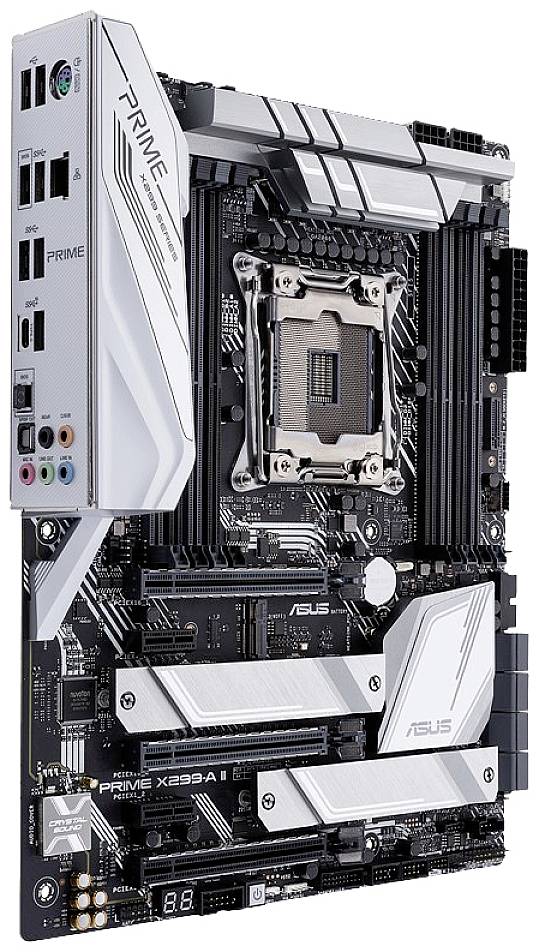 Een computermoederbord, model 'ASUS Prime X299-A II', met talrijke aansluitingen en uitbreidingsslots.