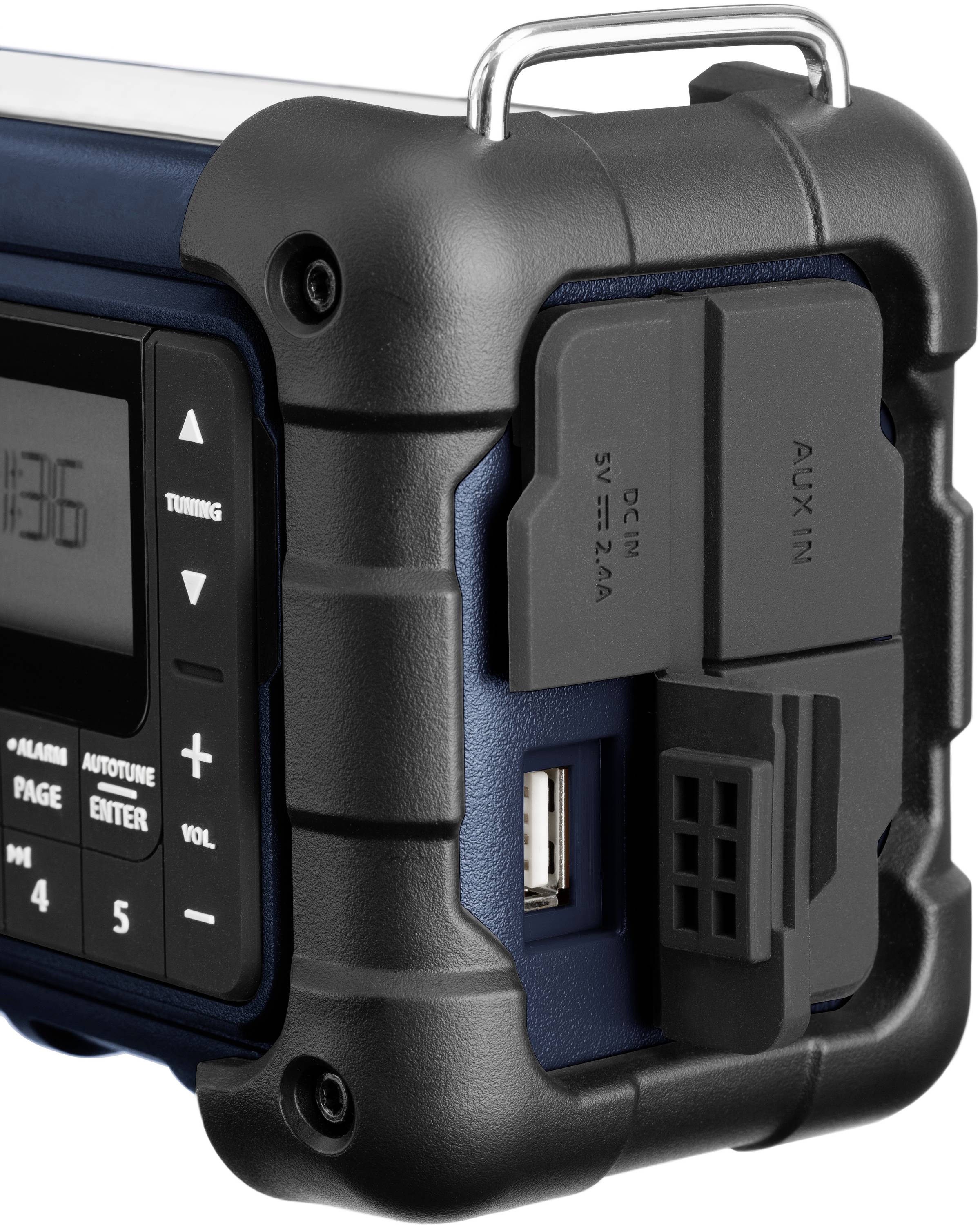 Compact draagbaar radio met robuust design en USB-aansluiting aan de zijkant. Geschikt voor gebruik buitenshuis.