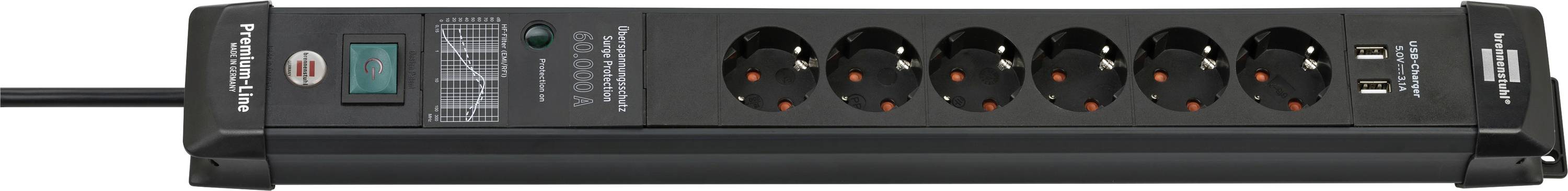 Zwarte stekkerdoos met overspanningsbeveiliging, acht stopcontacten en twee USB-poorten, met een lange aangesloten snoer aan de linkerkant.