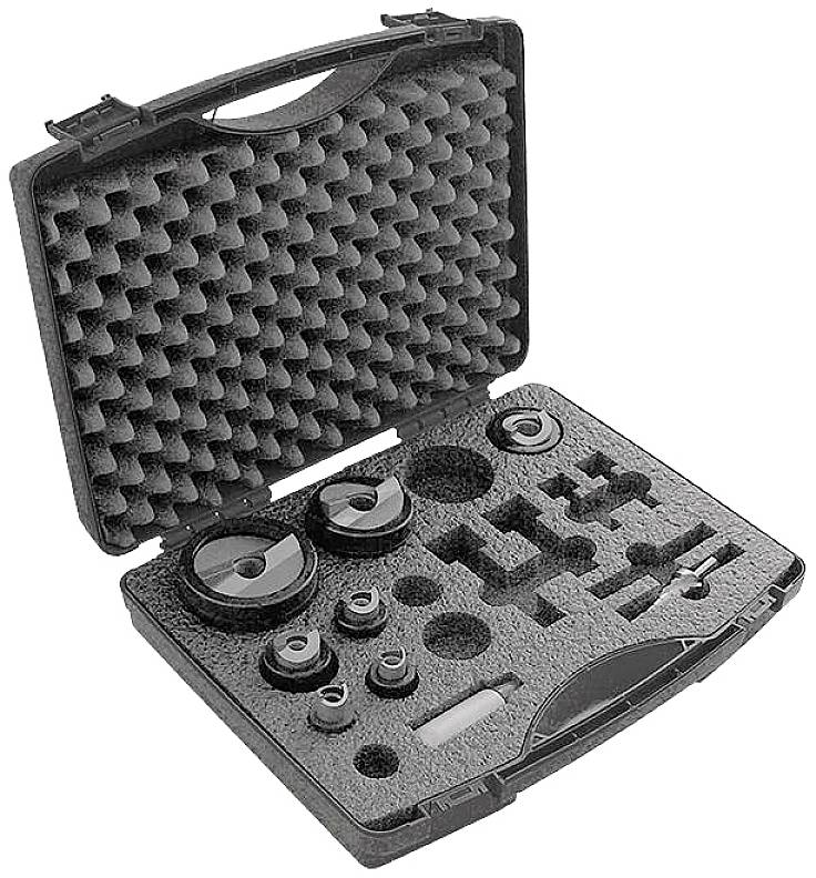 Gereedschapskoffer met op maat gemaakte schuimstof inlagen, die metalen ringen, rollagers en diverse kleine gereedschapsonderdelen veilig vasthouden.