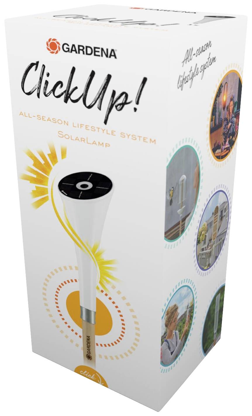Verpakking van een Gardena Solar Lamp. Bovenkant toont het logo. Zijkanten tonen afbeeldingen van het product in gebruik: tuin en terras.