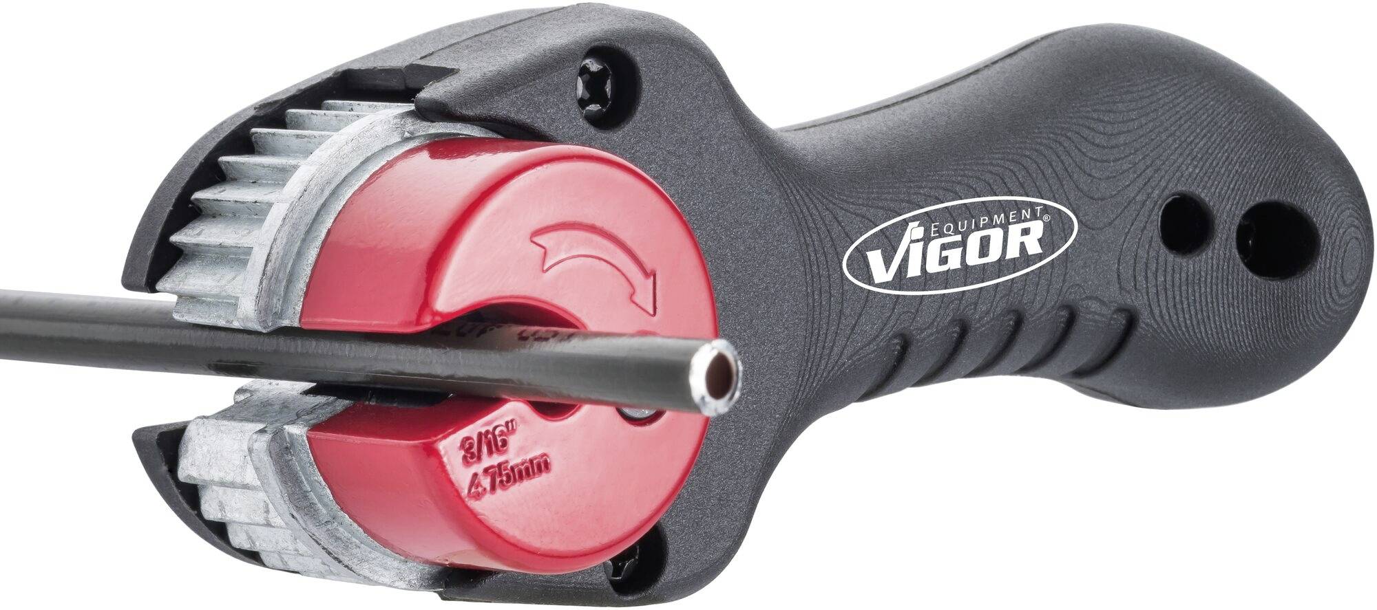 Handige buizensnijder van Vigor met rood snijwiel, geschikt voor buizen met een diameter van 3-35 mm. Ergonomische handgreep.