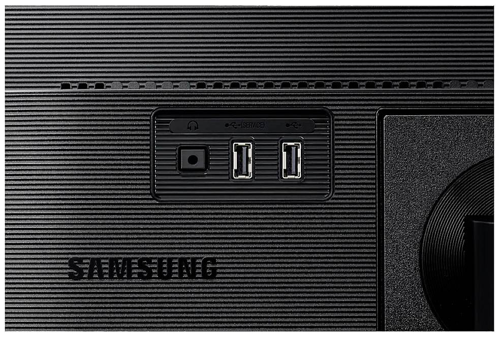 Achterkant van een Samsung-monitor met twee USB-poorten en een audio-aansluiting op een zwart geribbeld behuizing.