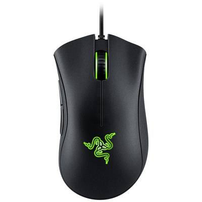 Zwarte gaming-muis met verlicht logo en scrollwiel. Kabelaansluiting zichtbaar. Geschikt voor computerspellen.