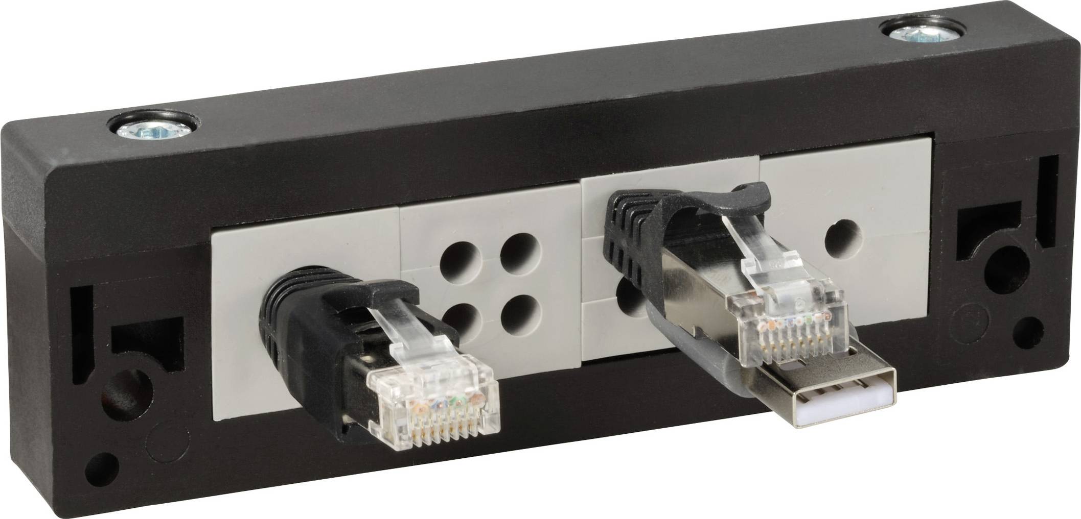 Een zwarte adapter met twee netwerkaansluitingen waarop Ethernet-stekkers zijn aangesloten. De adapter ligt op een witte ondergrond.